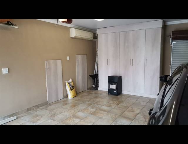 3 BEDROOM HOUSE FOR SALE IN CASHAN